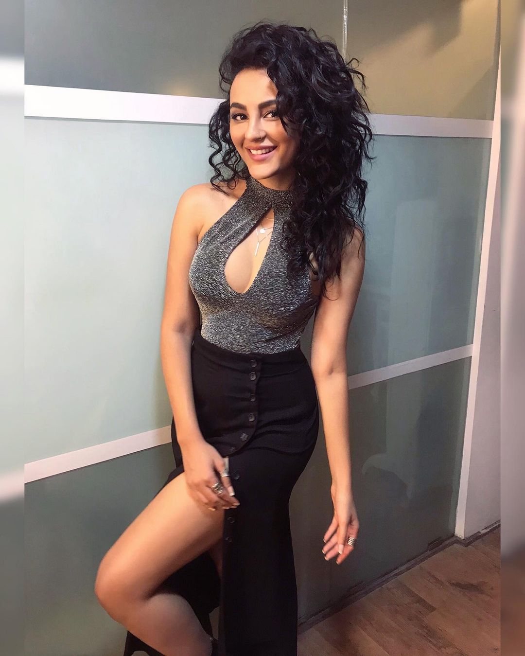 Seerat Kapoor HD Wallpapers