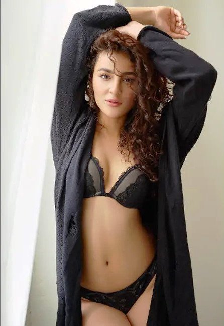 Seerat Kapoor Bikini Images