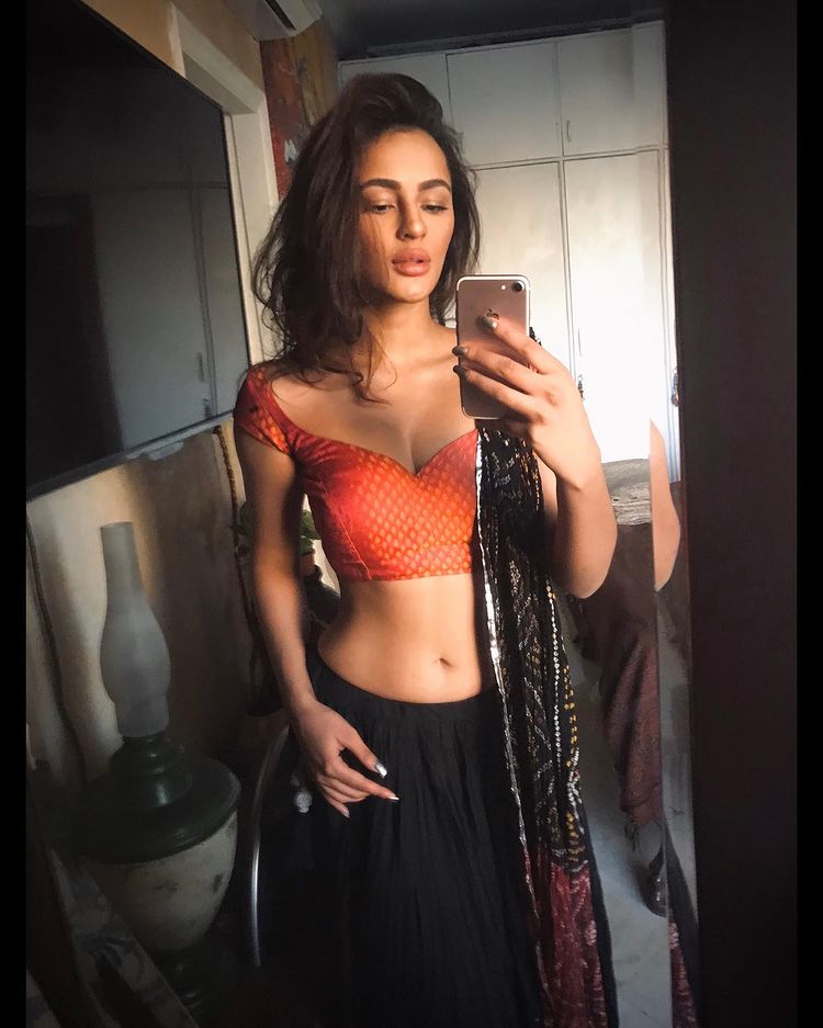 Seerat Kapoor Hot