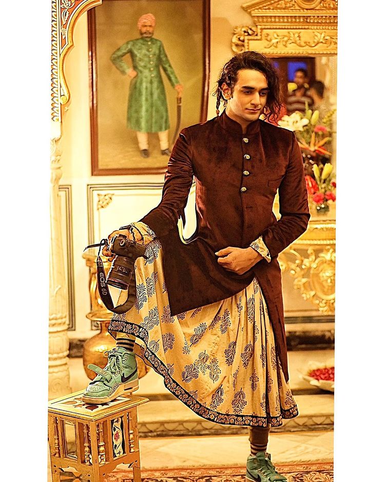 Vikas Gupta Net Worth